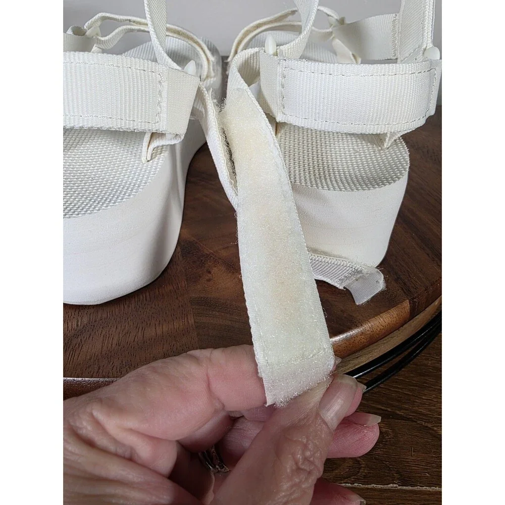 Teva Flatform Universal White Chunky Platform Sandals Size 8